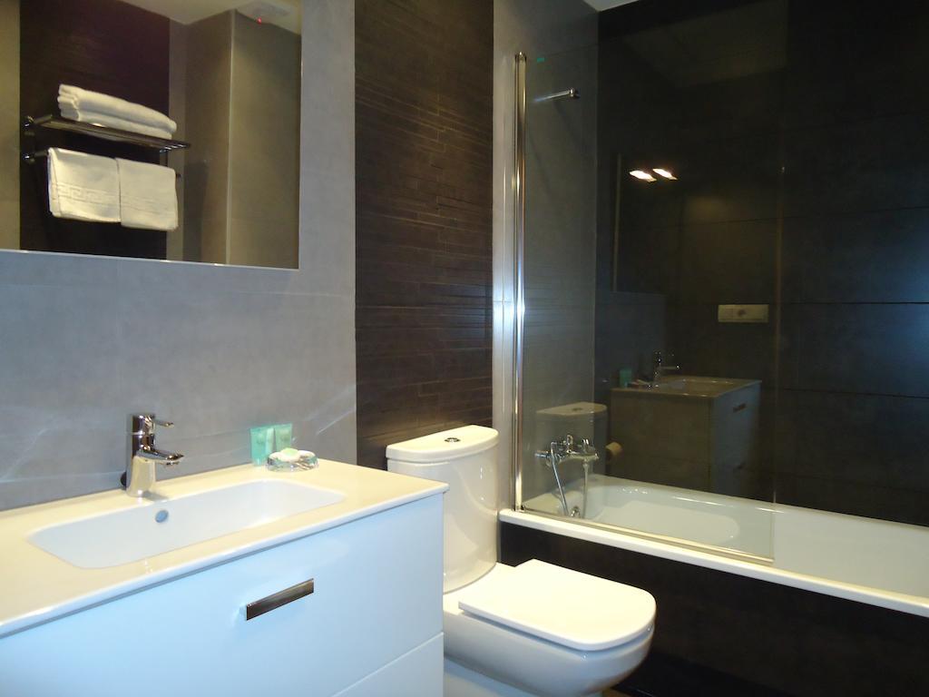 Apartamentos Turisticos Mauror Γρανάδα Δωμάτιο φωτογραφία